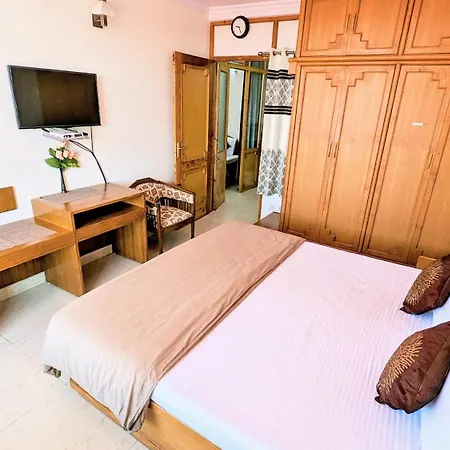 The Thistle Lodge-2